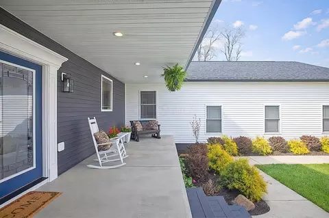 Exterior - 14841 King Rd, Howard, OH 43028 photo 3 of 8