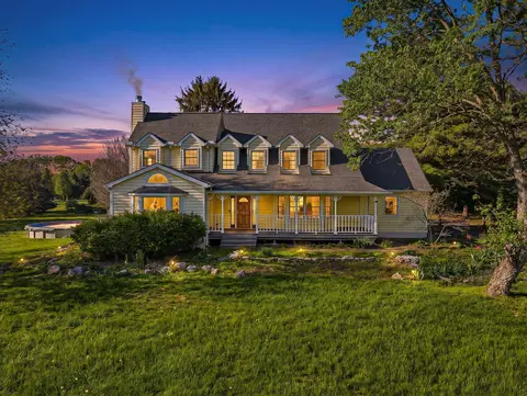 5050 Clark Shaw Rd, Powell, OH 43065