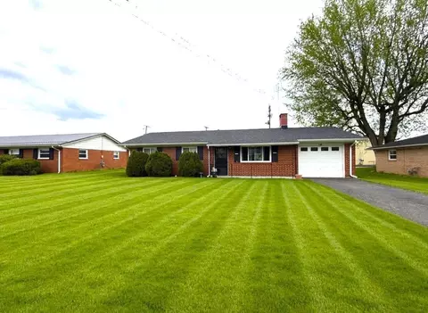 16 Plaza Dr, Mount Vernon, OH 43050