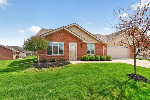 891 Autumn Chase Ln, Marysville, OH 43040