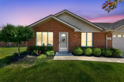 891 Autumn Chase Ln, Marysville, OH 43040