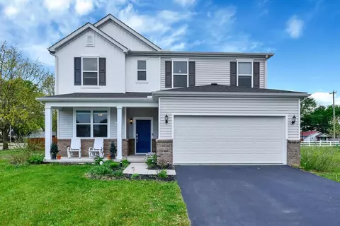 Exterior - 1138 Lake Forest Dr, Hebron, OH 43025 photo 2 of 4