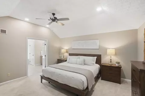 Bedroom - 4935 Dunkerrin Ct, Dublin, OH 43017 photo 2 of 12