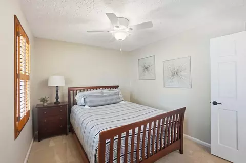 Bedroom - 4935 Dunkerrin Ct, Dublin, OH 43017 photo 11 of 12