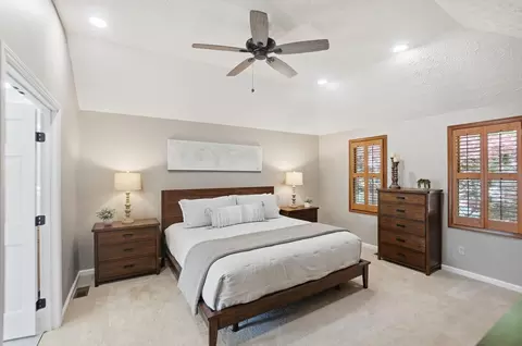 Bedroom - 4935 Dunkerrin Ct, Dublin, OH 43017 photo 1 of 12
