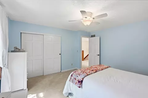 Bedroom - 4935 Dunkerrin Ct, Dublin, OH 43017 photo 6 of 12