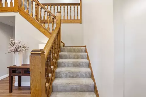 Entry Way - 4935 Dunkerrin Ct, Dublin, OH 43017 photo 2 of 10