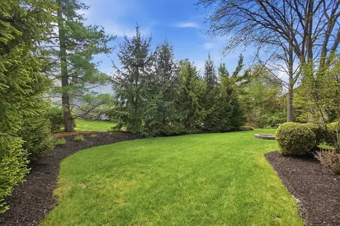 Exterior - 4935 Dunkerrin Ct, Dublin, OH 43017 photo 12 of 17
