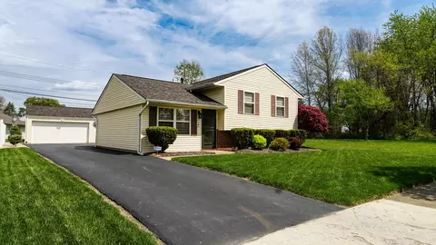 3356 E Bodman Dr, Columbus, OH 43219