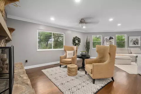 Living - 7402 Riverside Dr, Dublin, OH 43016 photo 2 of 12