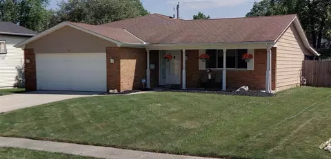 2731 Cherry Tree Ct, Grove City, OH 43123