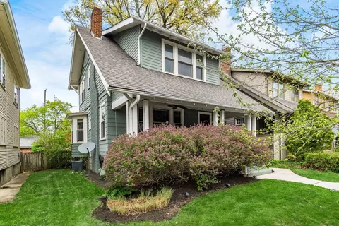 Exterior - 64 E Kelso Rd, Columbus, OH 43202 photo 3 of 13