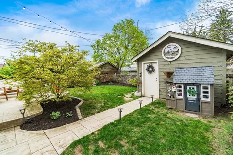Exterior - 64 E Kelso Rd, Columbus, OH 43202 photo 10 of 13