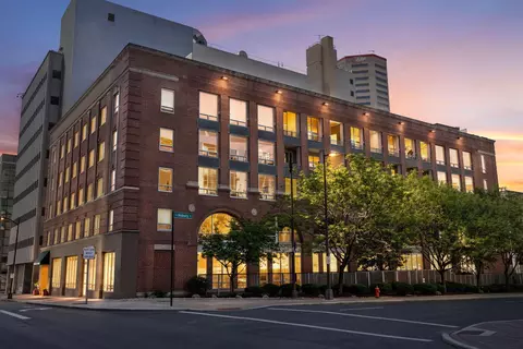 221 N Front St #602, Columbus, OH 43215