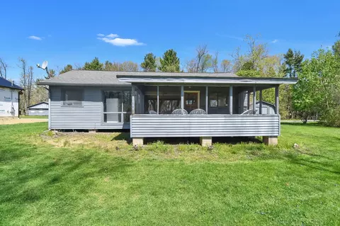 4372 Leisure Ln, Perrysville, OH 44864