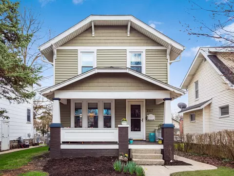207 W Lakeview Ave, Columbus, OH 43202