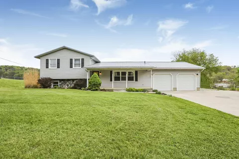10647 Wilkins Run Rd NE, Newark, OH 43055