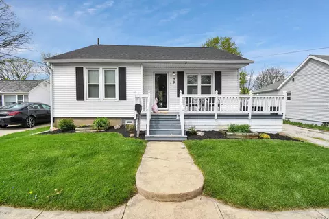 59 W Tucker Ave, Shelby, OH 44875