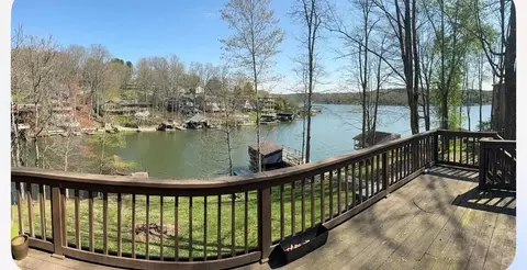 503 Greenacre Cir, Howard, OH 43028