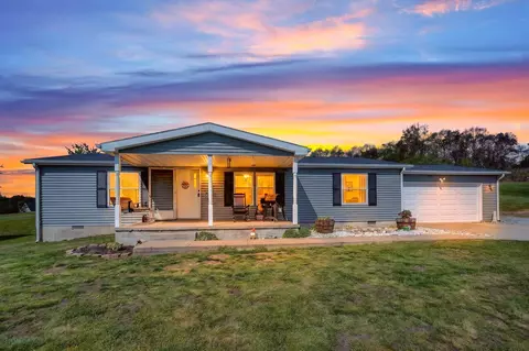 221 Twilight Dr, Jackson, OH 45640