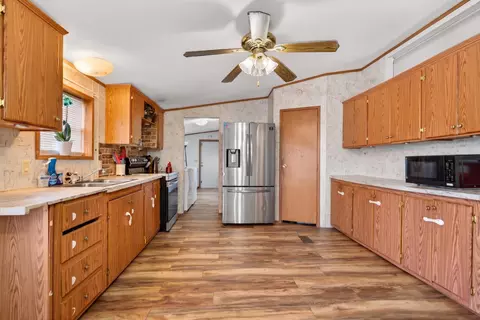 Kitchen - 221 Twilight Dr, Jackson, OH 45640 photo 3 of 3