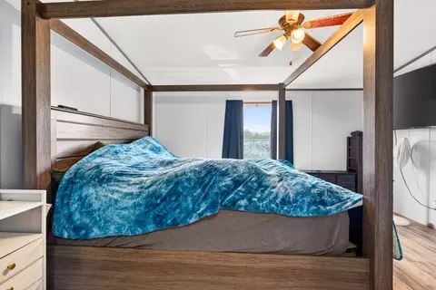 Bedroom - 221 Twilight Dr, Jackson, OH 45640 photo 2 of 5