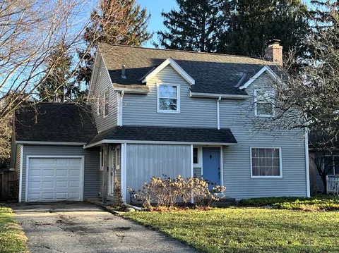 1202 Evansdale Ave, Newark, OH 43055