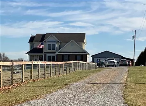 14498 Dutch Cross Rd, Centerburg, OH 43011