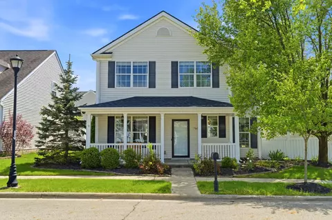 7165 Alma Terrace Dr, New Albany, OH 43054