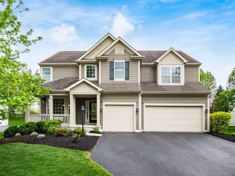 3240 Autumn Applause Dr, Lewis Center, OH 43035