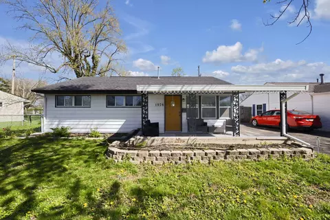 1976 Westfield Dr S, Columbus, OH 43223