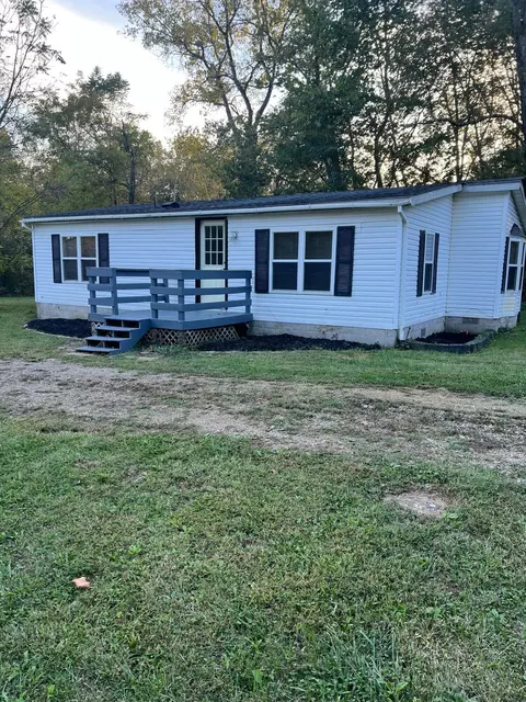 1086 Thornton Spung Rd, Kingston, OH 45644