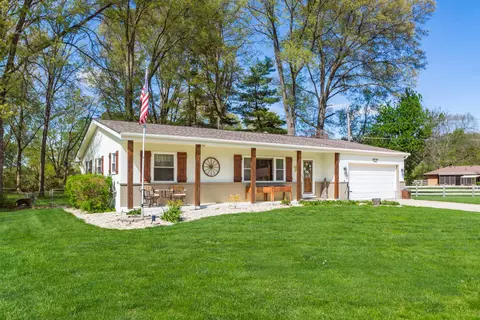 4892 Fairway Oaks Dr, Columbus, OH 43213