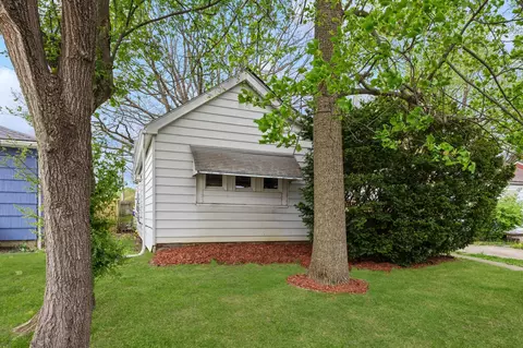 2548 Hiawatha St, Columbus, OH 43211