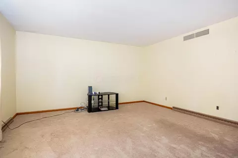 Living - 321 State St, Edison, OH 43320 photo 1 of 4