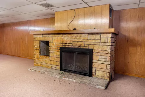 Living - 321 State St, Edison, OH 43320 photo 4 of 4