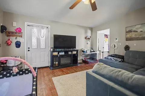 273 Buckingham St, Newark, OH 43055