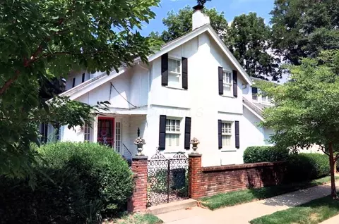 2808 Powell Ave, Columbus, OH 43209