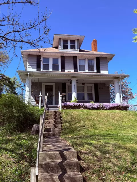 2424 Westwood Dr, Columbus, OH 43204