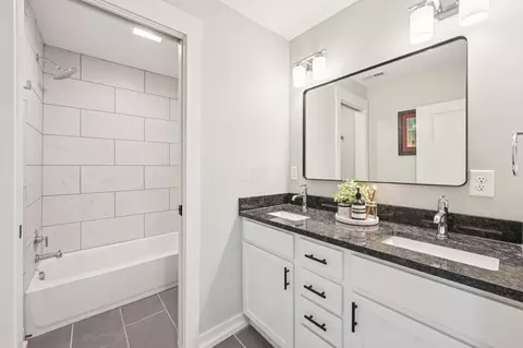 Bath - 645 E 3rd Ave, Columbus, OH 43201 photo 1 of 2