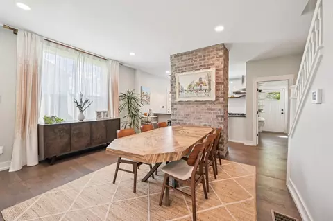 Dining - 645 E 3rd Ave, Columbus, OH 43201 photo 3 of 4