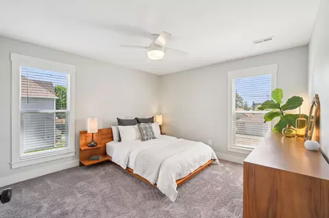 Bedroom - 645 E 3rd Ave, Columbus, OH 43201 photo 4 of 5