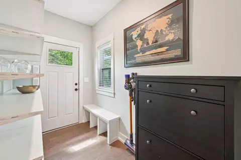 Entry Way - 645 E 3rd Ave, Columbus, OH 43201 photo 6 of 14