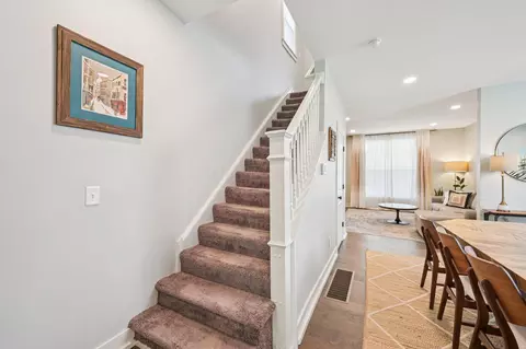 Entry Way - 645 E 3rd Ave, Columbus, OH 43201 photo 7 of 14