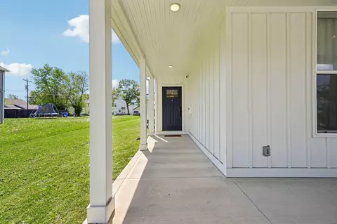 Exterior - 645 E 3rd Ave, Columbus, OH 43201 photo 5 of 13