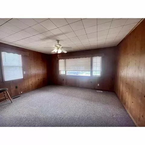 Living - 171 Warner Ave, Logan, OH 43138 photo 1 of 2