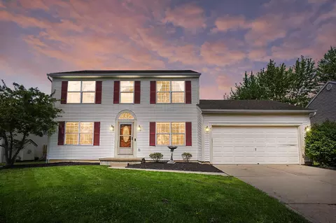 172 Barry Knoll Dr, Pataskala, OH 43062