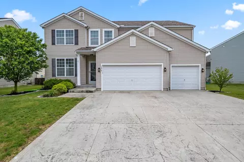 204 Honey Locust Ln, Commercial Point, OH 43116