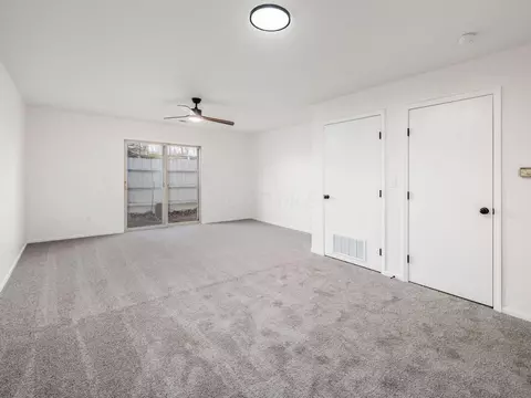 Living - 1211 Rivercrest Dr S #E, Delaware, OH 43015 photo 1 of 6