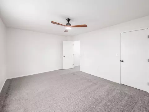 Bedroom - 1211 Rivercrest Dr S #E, Delaware, OH 43015 photo 5 of 8